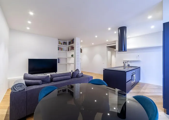 Bellina Suite Hi Tech